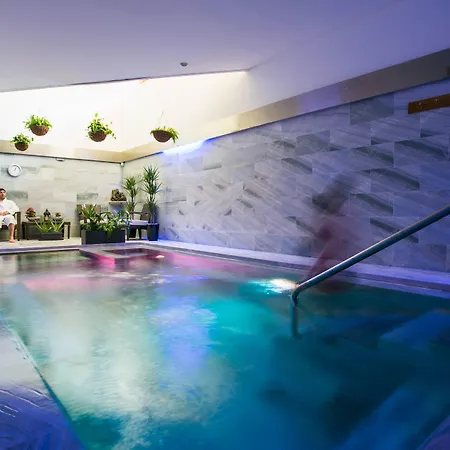 فندق Continental Balneario De بانتيكوسا